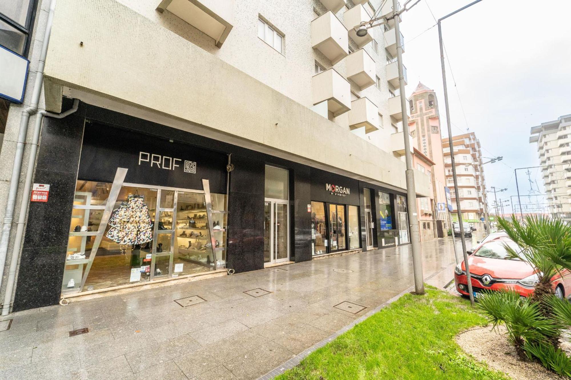 Casino And Beach Apartment By House And People 포보아데바짐 외부 사진